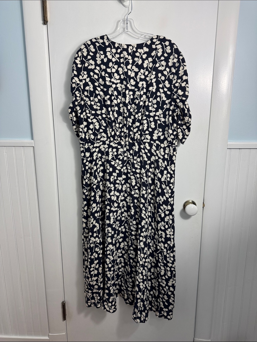 NWT HOBBS Bonnie Dress Midi Navy Cream Size 14 - Picture 6 of 10
